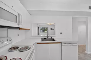 7665 Tahiti Ln, Lake Worth, FL 33467 - Photo 19