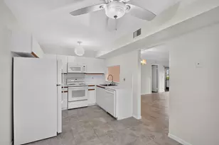 7665 Tahiti Ln, Lake Worth, FL 33467 - Photo 15