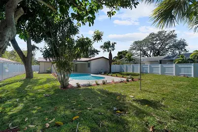 807 NW 7th Street, Boca Raton, FL 33486 - Photo 23