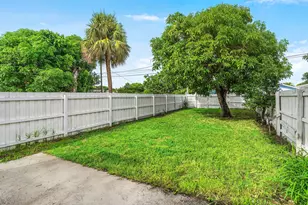 413 N E St, Lake Worth Beach, FL 33460 - Photo 15