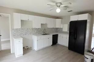 6117 Blue Grass Cir, Lake Worth, FL 33463 - Photo 3