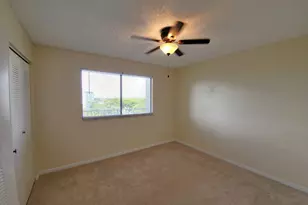 2232 N Cypress Bend Dr, Pompano Beach, FL 33069 - Photo 5