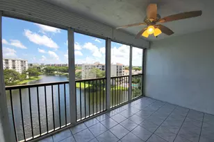 2232 N Cypress Bend Dr, Pompano Beach, FL 33069 - Photo 3