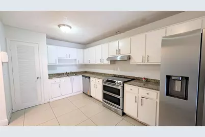 11001 NW 44th Street #EAST, Coral Springs, FL 33065 - Photo 7