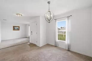 684 SE Crescent Ave, Port Saint Lucie, FL 34984 - Photo 15