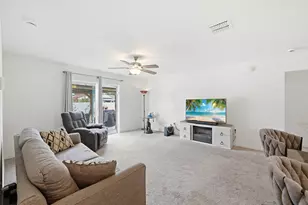 684 SE Crescent Ave, Port Saint Lucie, FL 34984 - Photo 17