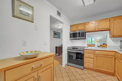 210 Lake Evelyn Drive #210, West Palm Beach, FL 33411 - Photo 13