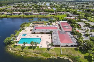 210 Lake Evelyn Dr, West Palm Beach, FL 33411 - Photo 41