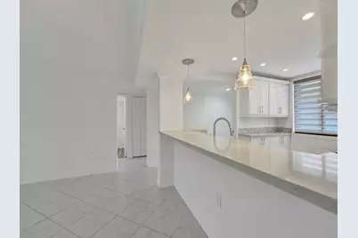 6169 Balboa Circle #306, Boca Raton, FL 33433 - Photo 5