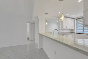 6169 Balboa Cir, Boca Raton, FL 33433 - Photo 5
