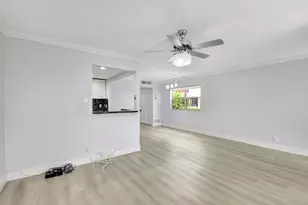 450 Saxony J, Delray Beach, FL 33446 - Photo 5