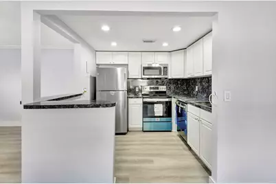 450 Saxony J, Delray Beach, FL 33446 - Photo 11