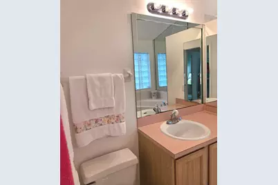 139 Saratoga Boulevard E, Royal Palm Beach, FL 33411 - Photo 19