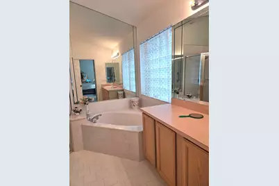 139 Saratoga Boulevard E, Royal Palm Beach, FL 33411 - Photo 21