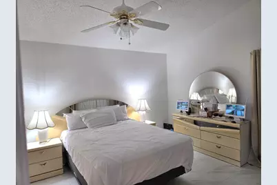 139 Saratoga Boulevard E, Royal Palm Beach, FL 33411 - Photo 23