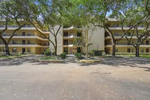 10501 W Broward Blvd, Plantation, FL 33324 - Photo 1