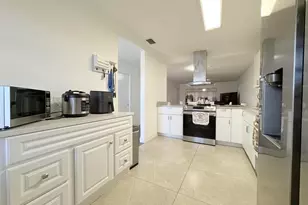 5775 W Fernley Dr W, West Palm Beach, FL 33415 - Photo 9