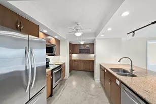 3000 N Ocean Dr, Singer Island, FL 33404 - Photo 5
