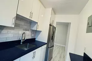 935 8th St, Miami Beach, FL 33139 - Photo 19