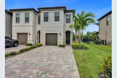 4825 Chantilly Road, Lake Worth, FL 33467 - Photo 1