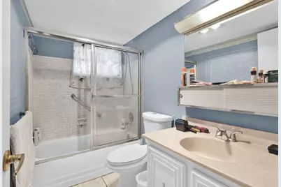 711 Lori Drive #204, Palm Springs, FL 33461 - Photo 13