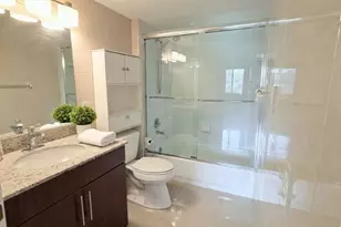 12551 SW 16th Ct, Pembroke Pines, FL 33027 - Photo 15