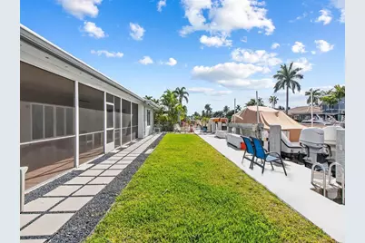 300 SE 10th Street, Pompano Beach, FL 33060 - Photo 27