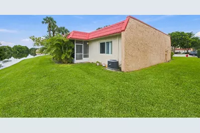 193 Lake Evelyn Drive, West Palm Beach, FL 33411 - Photo 23