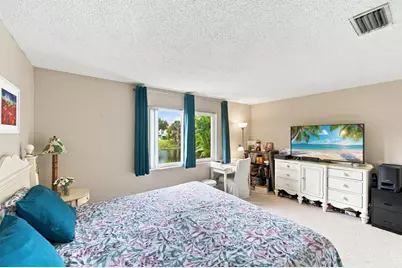 193 Lake Evelyn Drive, West Palm Beach, FL 33411 - Photo 19