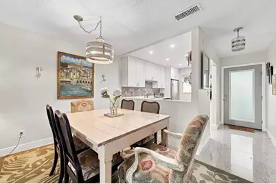 193 Lake Evelyn Drive, West Palm Beach, FL 33411 - Photo 5