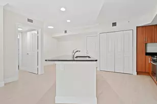 600 S Dixie Hwy, West Palm Beach, FL 33401 - Photo 3
