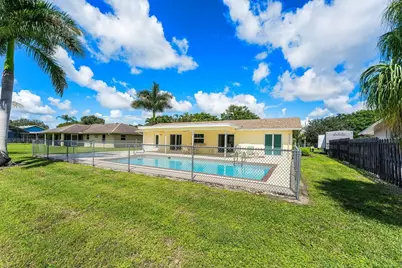 128 Sandpiper Avenue, Royal Palm Beach, FL 33411 - Photo 31