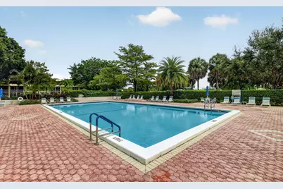 575 Oaks Lane #102, Pompano Beach, FL 33069 - Photo 39
