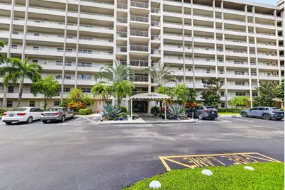 575 Oaks Lane #102, Pompano Beach, FL 33069 - Photo 3