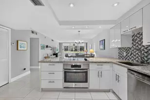 575 Oaks Ln, Pompano Beach, FL 33069 - Photo 9