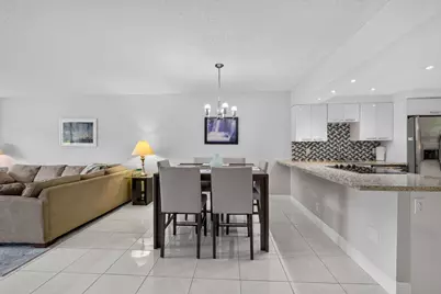 575 Oaks Lane #102, Pompano Beach, FL 33069 - Photo 11