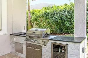 1879 Hidden Trail Ln, Weston, FL 33327 - Photo 11