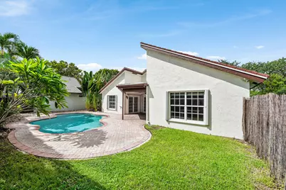 3145 W Quayside Drive, Hollywood, FL 33026 - Photo 25