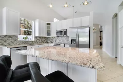 8161 Cypress Point Road, West Palm Beach, FL 33412 - Photo 5