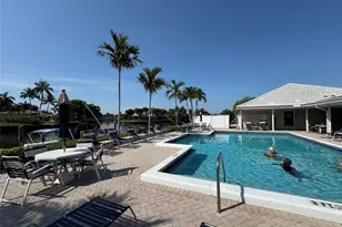160 Cypress Club Dr, Pompano Beach, FL 33060 - Photo 27
