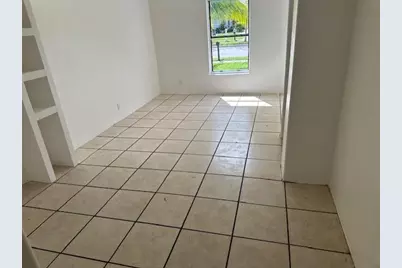 7807 W Kimberly Boulevard, North Lauderdale, FL 33068 - Photo 13