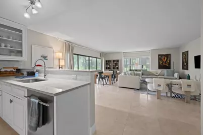 13329 Polo Club Road, Wellington, FL 33414 - Photo 5