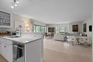 13329 Polo Club Rd, Wellington, FL 33414 - Photo 5