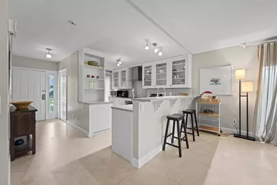 13329 Polo Club Road, Wellington, FL 33414 - Photo 9