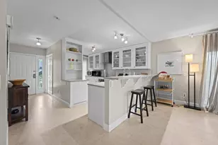 13329 Polo Club Rd, Wellington, FL 33414 - Photo 9