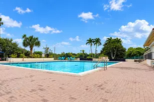4174 Inverrary Dr, Lauderhill, FL 33319 - Photo 25