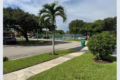9267 NW 61st Street, Tamarac, FL 33321 - Photo 13