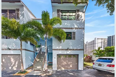 3250 NE 12th Street #6, Pompano Beach, FL 33062 - Photo 1