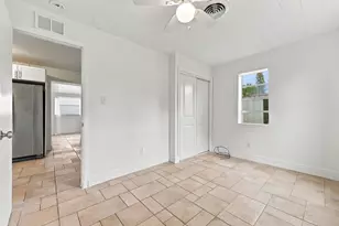 120 Pleasant Pl, Palm Springs, FL 33461 - Photo 21