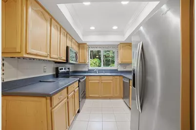 3130 Kingswood Terrace, Boca Raton, FL 33431 - Photo 9